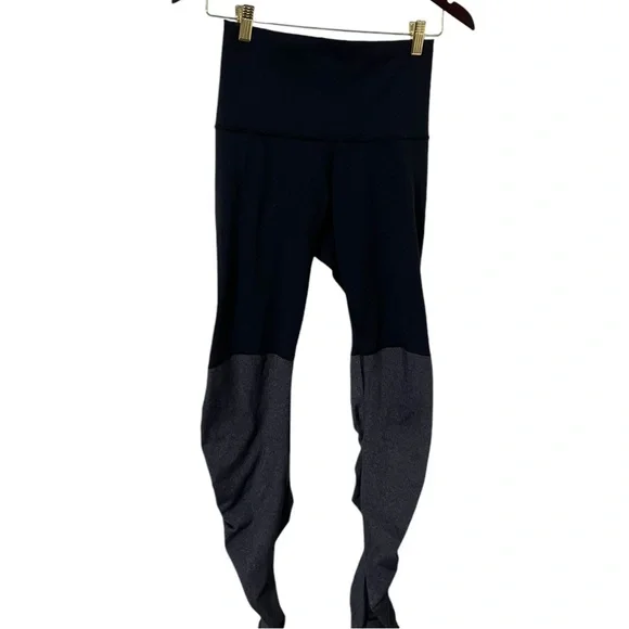 LULULEMON Wunder Under Stirrups Scrunch Yoga Leggings - Picture 3 of 9